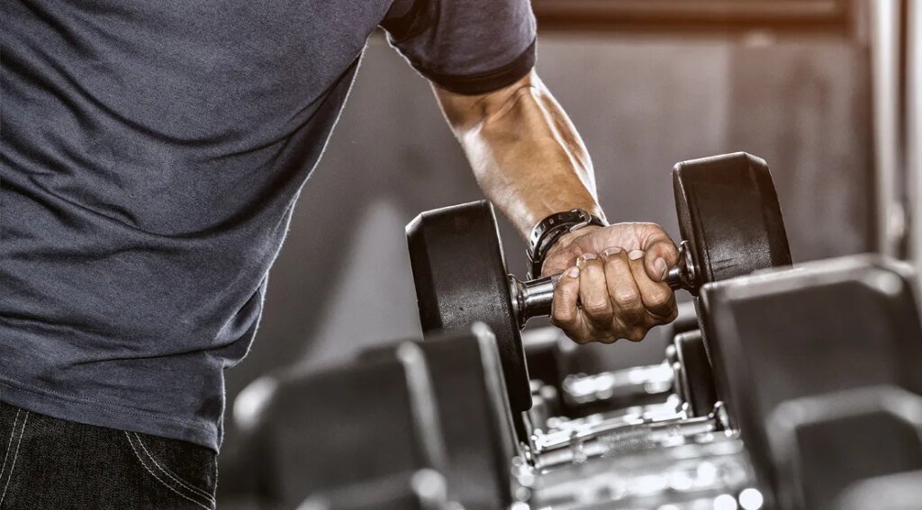 Kettlebells vs. Dumbbells: Which Is Better for Building Muscle and Strength? Kettlebells vs. Dumbbells: Which Is Better for Building Muscle and Strength?