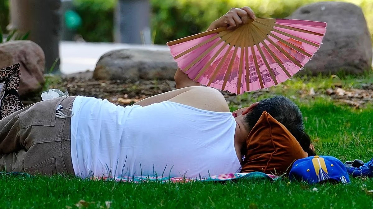 Hot nights are stealing people’s sleep, researchers say Hot nights are stealing people’s sleep, researchers say