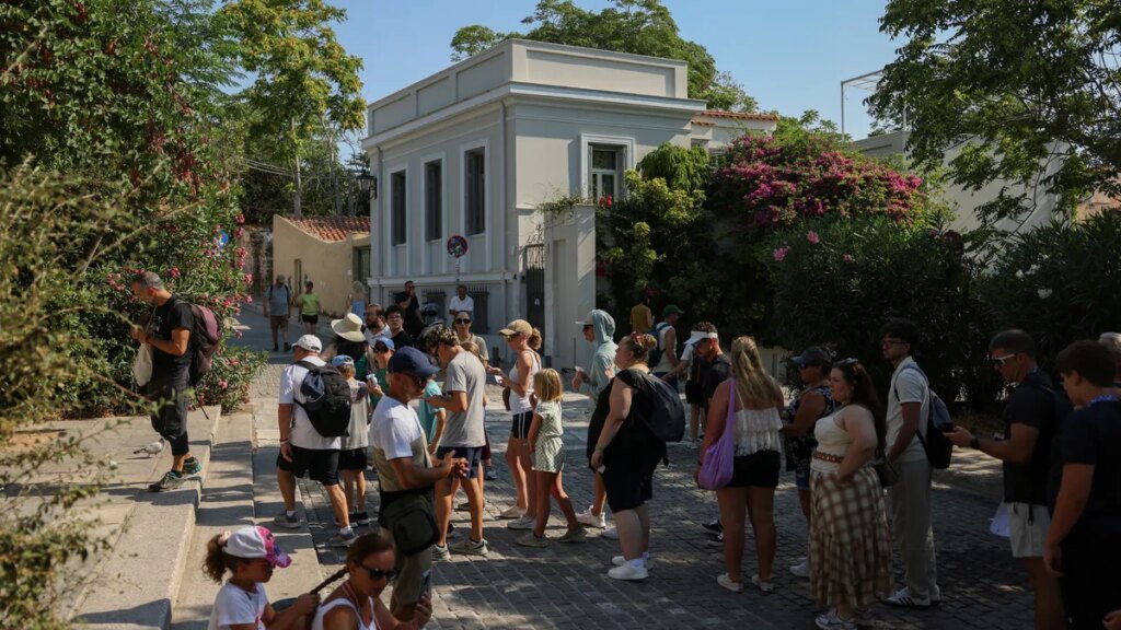 2 US tourists in Greece injured in stabbing near Athens Acropolis 2 US tourists in Greece injured in stabbing near Athens Acropolis