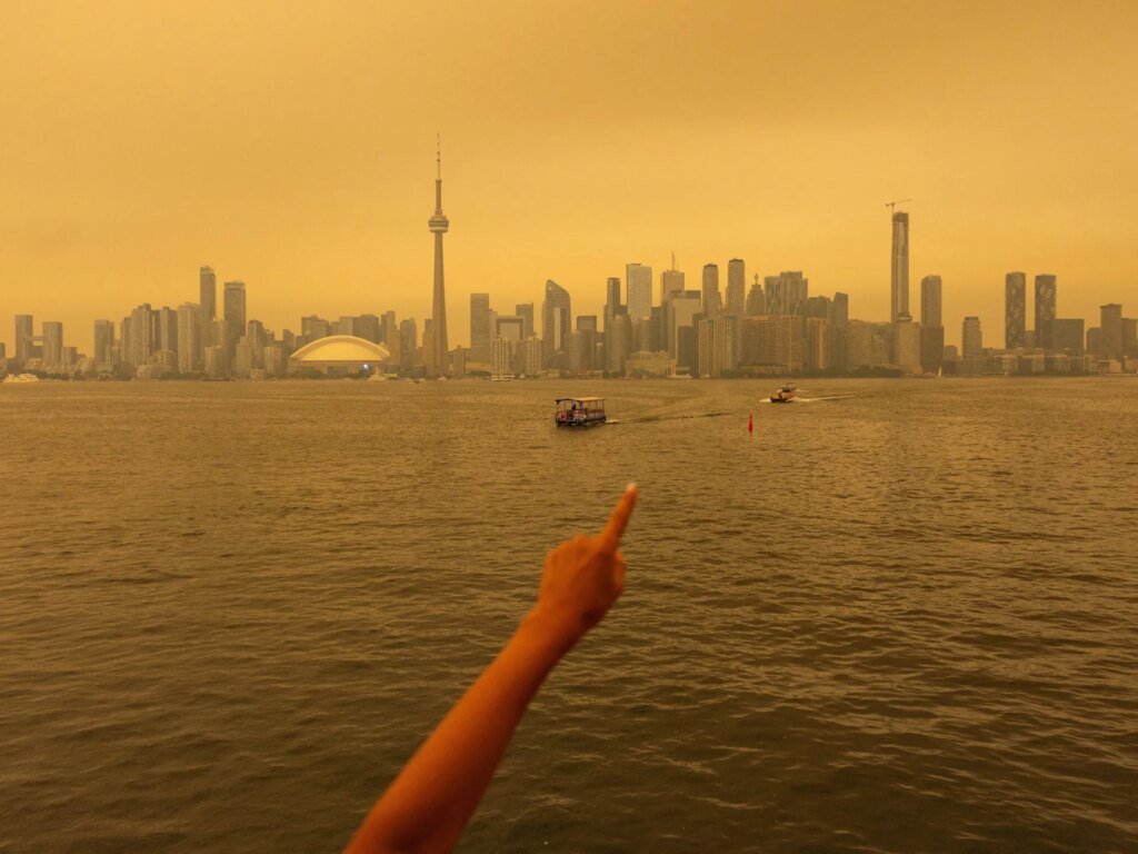 Toronto engulfed by wildfire smoke as US cities threatened | Climate News Toronto engulfed by wildfire smoke as US cities threatened | Climate News
