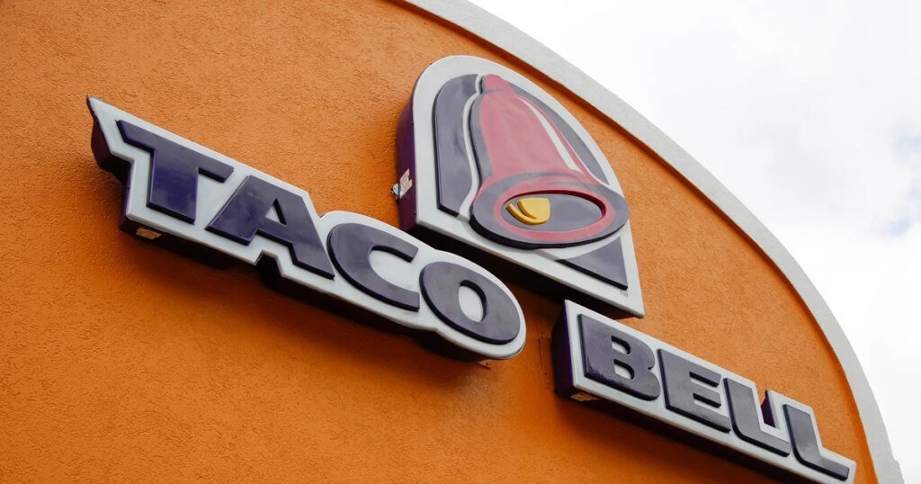 Cyclosporiasis outbreak possibly traced to lettuce from Mexico used by Taco Bell, source says Cyclosporiasis outbreak possibly traced to lettuce from Mexico used by Taco Bell, source says