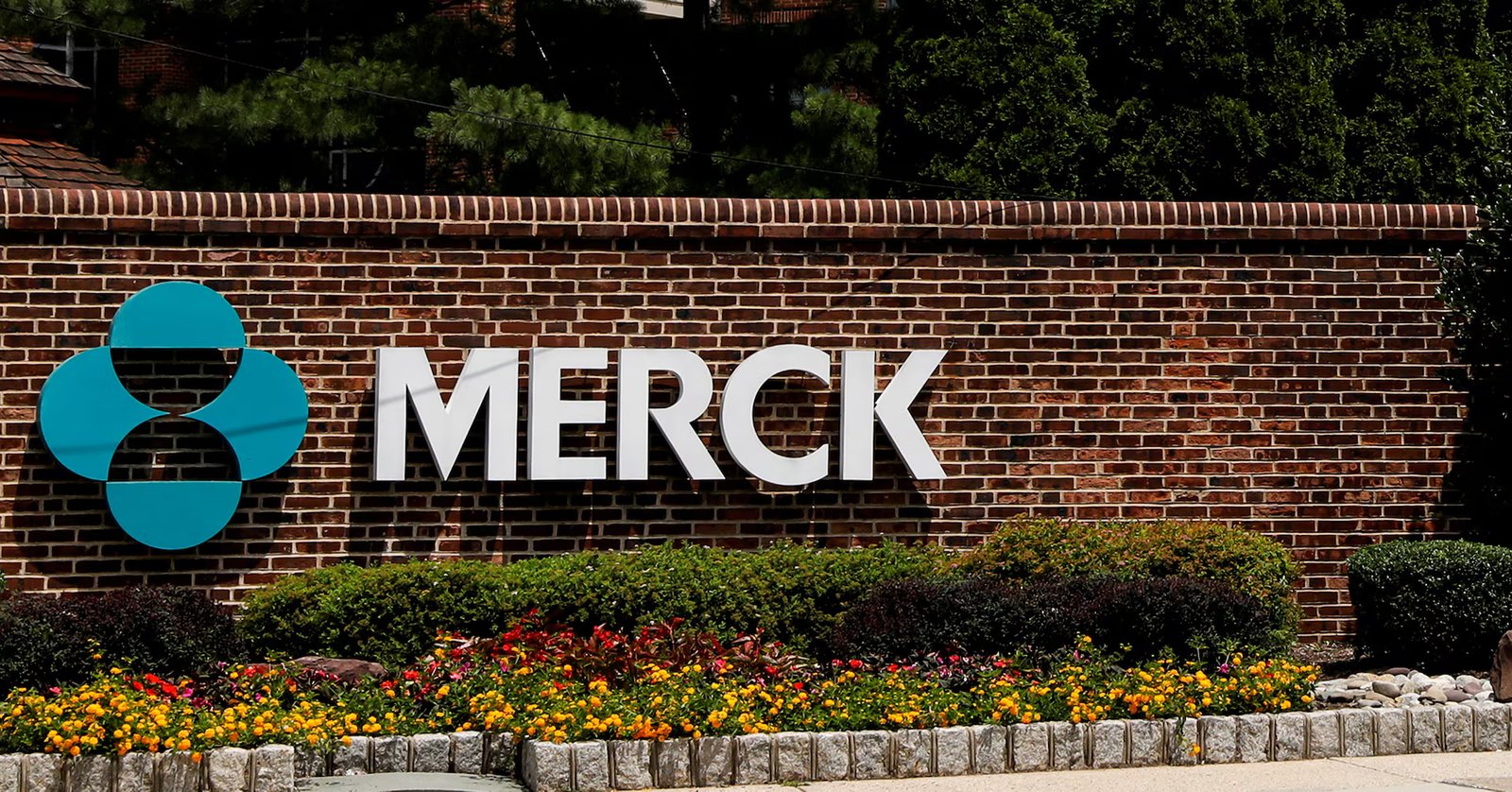 Merck licenses experimental HIV pill to generic makers in 129 countries Merck licenses experimental HIV pill to generic makers in 129 countries