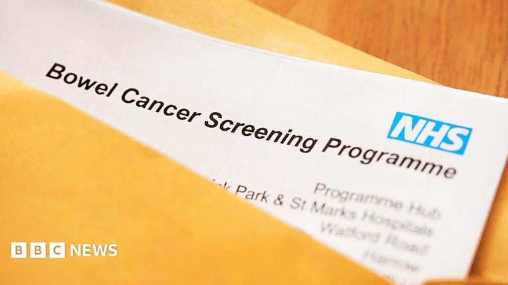 People in 50s urged to complete bowel cancer screening People in 50s urged to complete bowel cancer screening