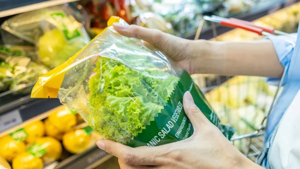 Taylor Farms lettuce sample tests positive for cyclospora, FDA says Taylor Farms lettuce sample tests positive for cyclospora, FDA says