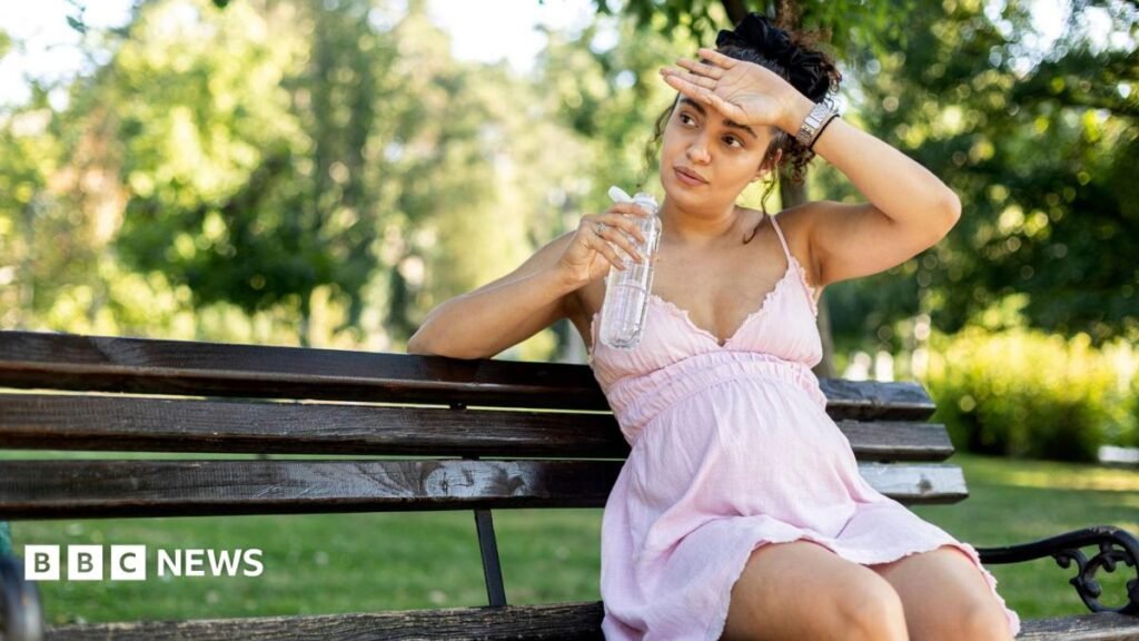 UK weather: Why heatwaves hit women harder UK weather: Why heatwaves hit women harder