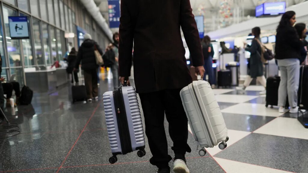 Why your luggage is most likely to go missing on this type of flight Why your luggage is most likely to go missing on this type of flight