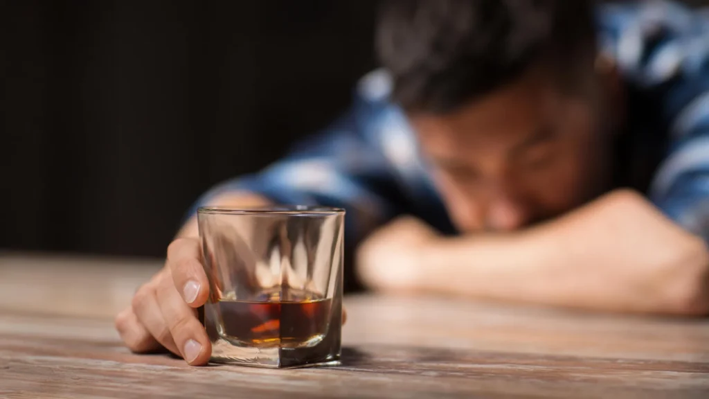 Scientists find brain circuit that traps alcohol users in the vicious cycle of addiction Scientists find brain circuit that traps alcohol users in the vicious cycle of addiction