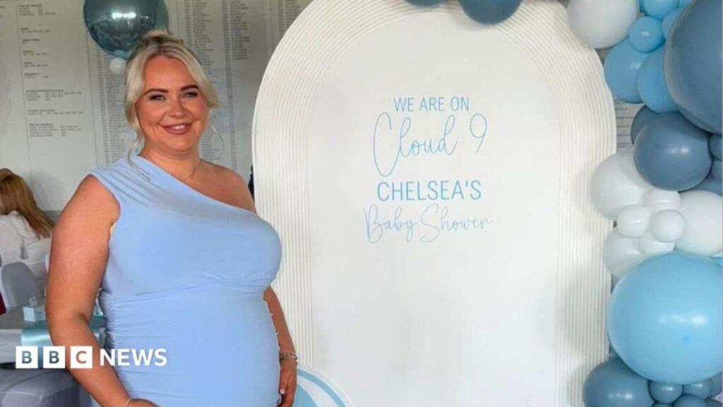 ‘Baby Tommy’s here, Chelsea’s not’: First-time mum dies in childbirth ‘Baby Tommy’s here, Chelsea’s not’: First-time mum dies in childbirth