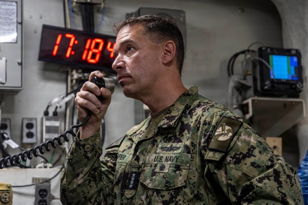 CENTCOM commander visits USS Abraham Lincoln amid mental health concerns CENTCOM commander visits USS Abraham Lincoln amid mental health concerns