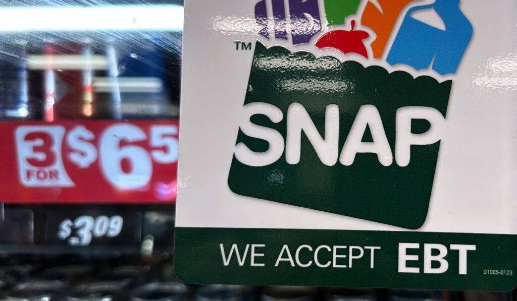 Food stamp caseloads shrink as states roll out new work mandates