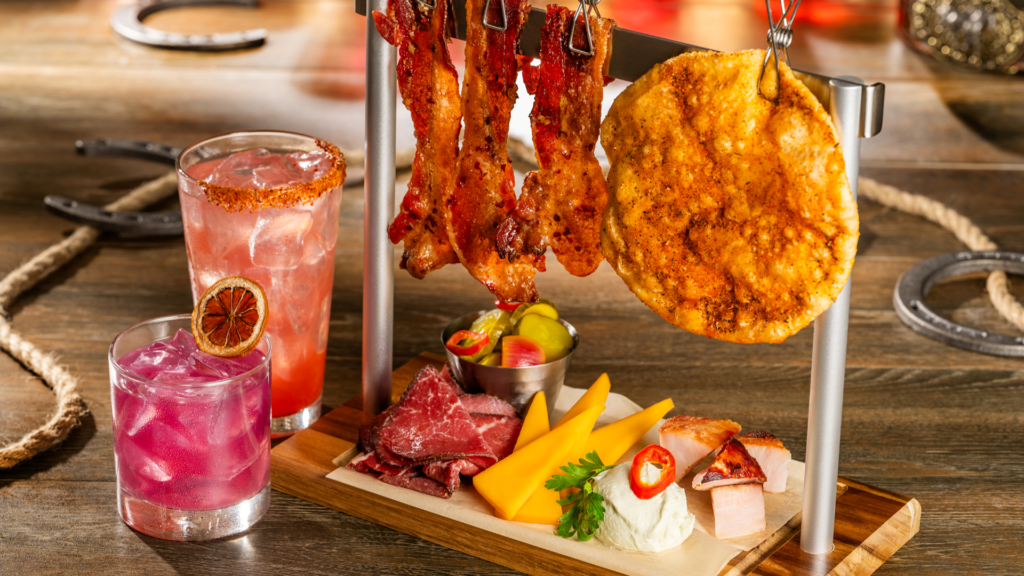 Pop-Up Food and Drinks Coming to Diamond Horseshoe at Magic Kingdom