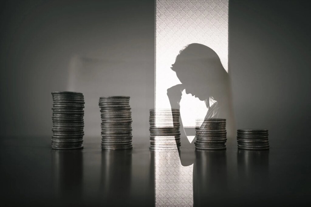 Persistent financial hardship tracks with poorer memory and processing speed by midlife Persistent financial hardship tracks with poorer memory and processing speed by midlife