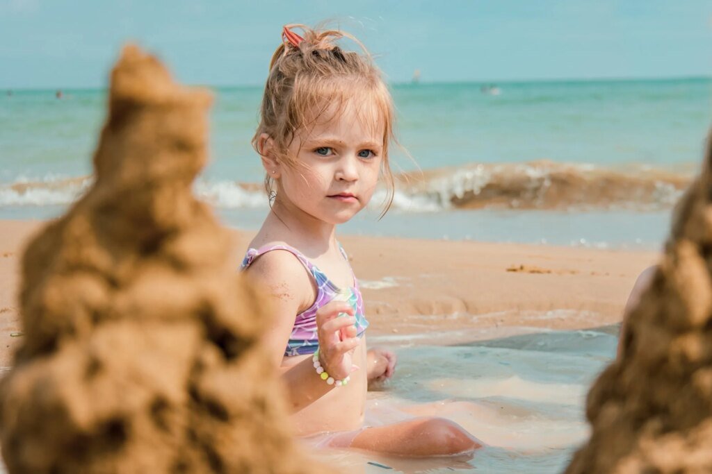 Two British birth cohorts find no added health burden from a coastal childhood