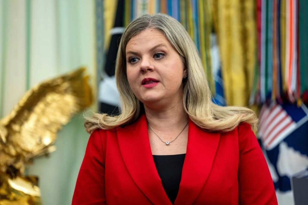 Trump looks set to tap White House aide as next FDA commissioner