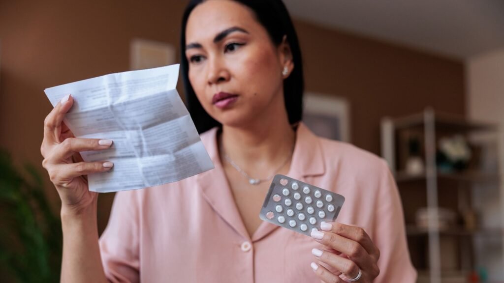 Does estrogen protect against dementia? And if so, who should take it? Does estrogen protect against dementia? And if so, who should take it?