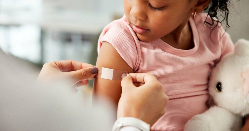 A 194-country analysis reveals gaps in how late childhood vaccinations are tracked