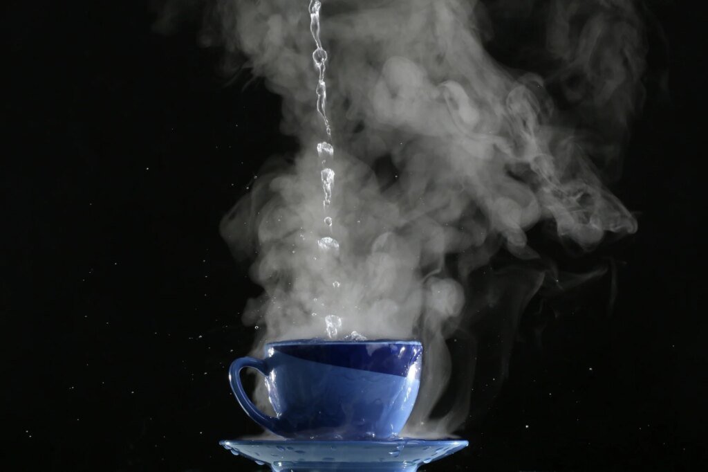 Like your tea or coffee very hot? A study of nearly 1 million adults found a striking cancer link Like your tea or coffee very hot? A study of nearly 1 million adults found a striking cancer link