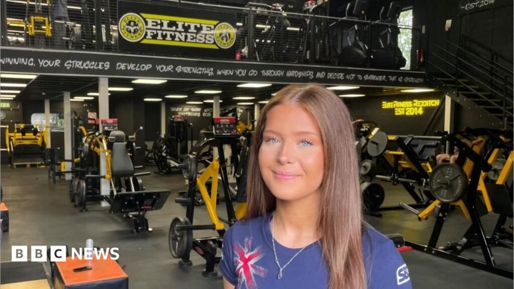 Redditch powerlifter wins world silver despite endometriosis pain Redditch powerlifter wins world silver despite endometriosis pain
