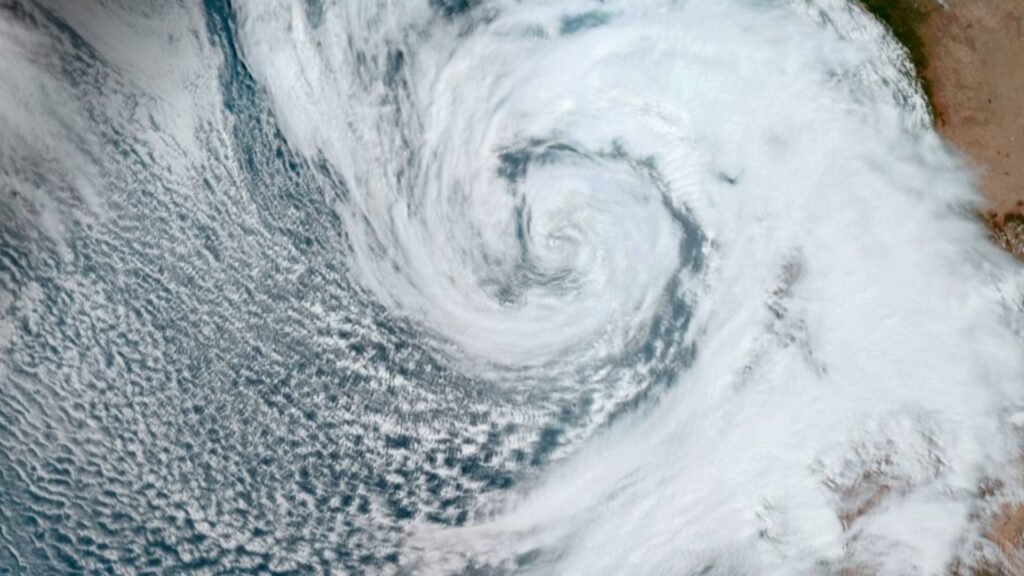 How did Hurricane Polo get so powerful?