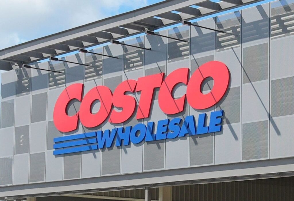 What food court item is Costco bringing back?