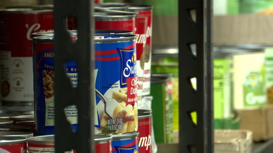 Thousands without SNAP benefits as local food pantries attempt to address need Thousands without SNAP benefits as local food pantries attempt to address need