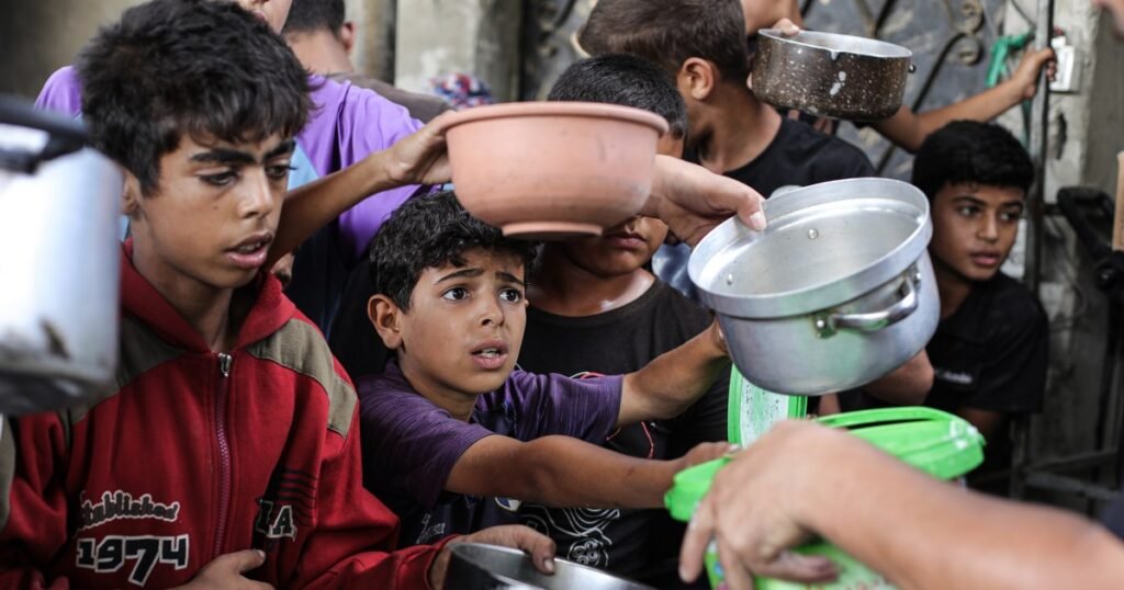 World Food Program cuts aid to 500,000 Palestinians in Gaza, citing funding shortages