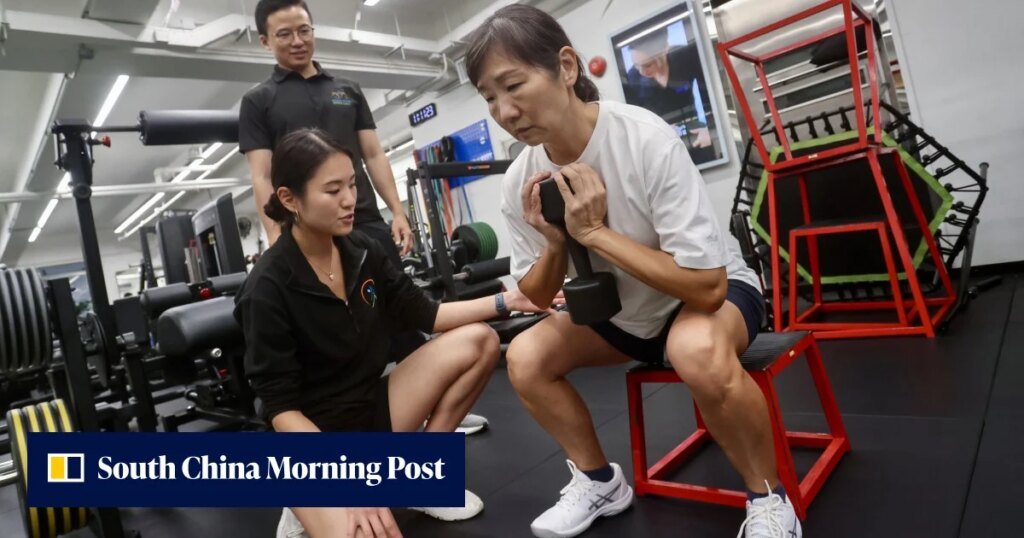 How to prevent osteoporosis, from strength training to eating calcium-rich food How to prevent osteoporosis, from strength training to eating calcium-rich food