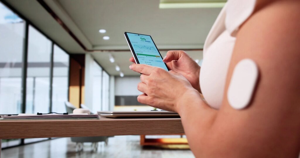 Researchers followed glucose monitor users for three years and found a possible kidney benefit